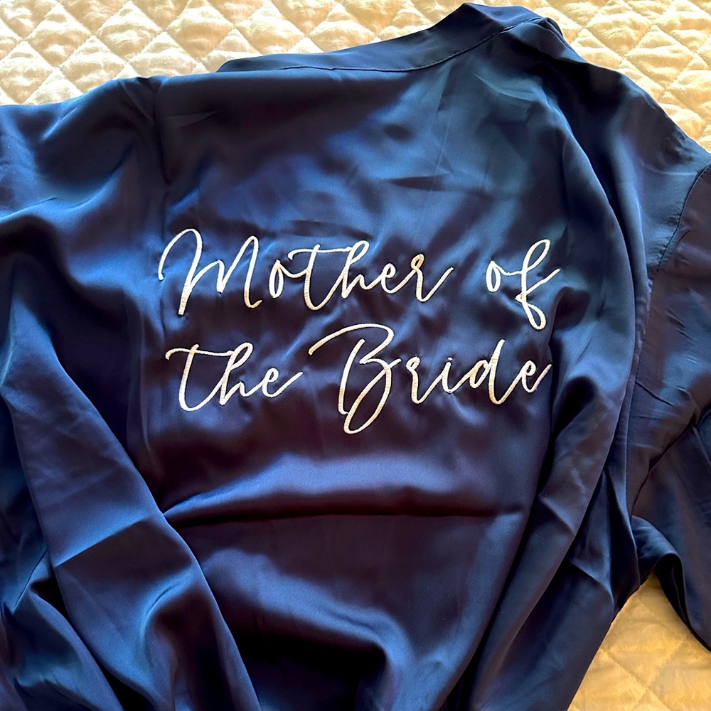 Mother of the bride, navy blue silk robe